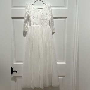 Elegant White Lace Kids Dress size 6-8